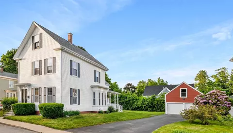 5 Cushing St, Amesbury, MA 01913