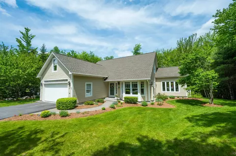 21 Conifer Ln, New London, NH 03257