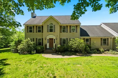 429 Wilson Hill Rd, Francestown, NH 03043