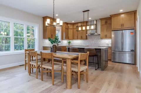 Dining - 4 Campbell Way, Windham, NH 03087 photo 2 of 3