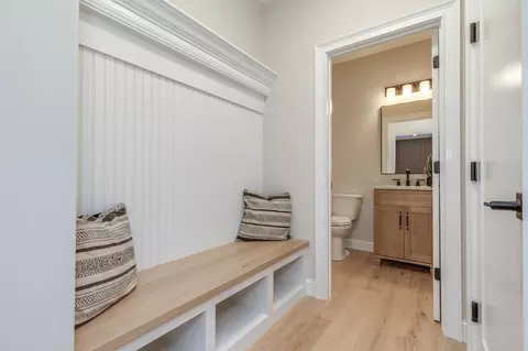Entry Way - 4 Campbell Way, Windham, NH 03087 photo 5 of 11