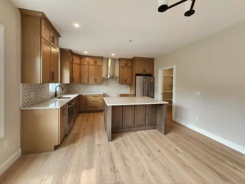 Kitchen - 4 Campbell Way, Windham, NH 03087 photo 1 of 3