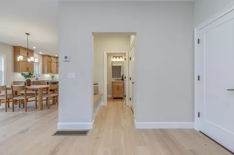 Entry Way - 4 Campbell Way, Windham, NH 03087 photo 4 of 11