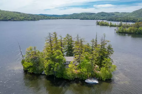 28 Potato Is, Holderness, NH 03245