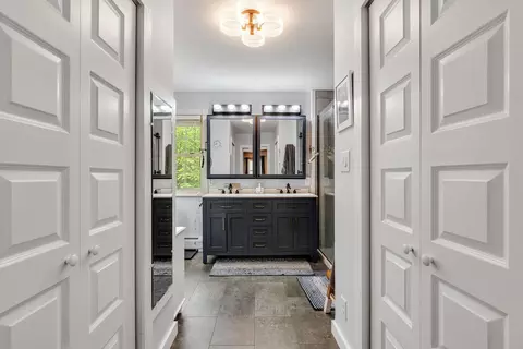 Entry Way - 49 Edgewater Ter, Milton, VT 05468 photo 6 of 6