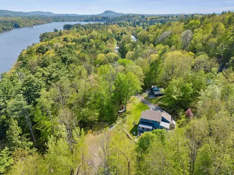 View/Area - 49 Edgewater Ter, Milton, VT 05468 photo 4 of 10