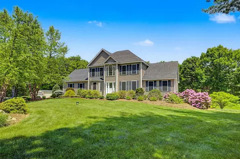 92 Mallard Dr, Alton, NH 03809