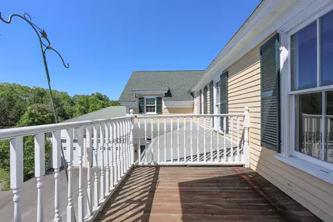 Exterior - 34 Post Rd, North Hampton, NH 03862 photo 7 of 8