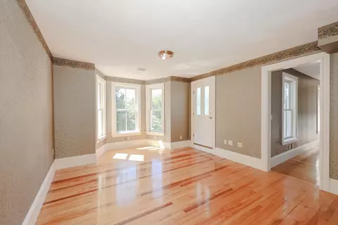 Living - 34 Post Rd, North Hampton, NH 03862 photo 5 of 7