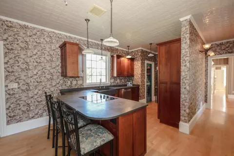 Kitchen - 34 Post Rd, North Hampton, NH 03862 photo 4 of 6
