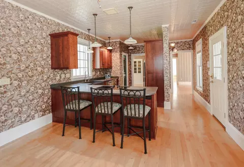 Kitchen - 34 Post Rd, North Hampton, NH 03862 photo 2 of 6