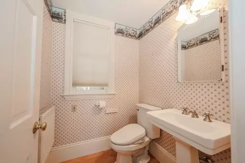 Bath - 34 Post Rd, North Hampton, NH 03862 photo 3 of 6