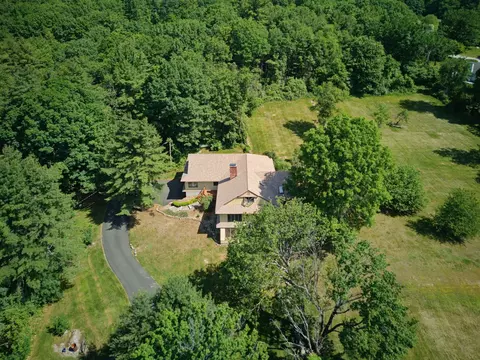 77 Christian Hill Rd # A, Amherst, NH 03031