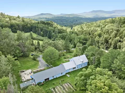 323 Calais Rd, Worcester, VT 05682