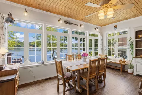 Dining - 50 Gaumont Rd, Windham, NH 03087 photo 2 of 3