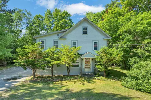9 Crescent St, Laconia, NH 03246