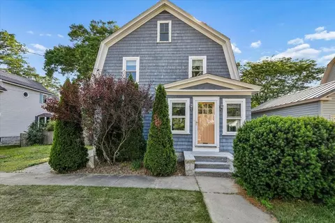 838 Maple St, Manchester, NH 03104