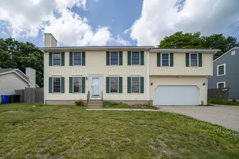 163 Wedgewood Ln, Manchester, NH 03109