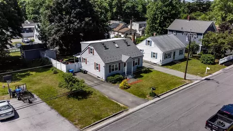 61 President Rd, Manchester, NH 03103