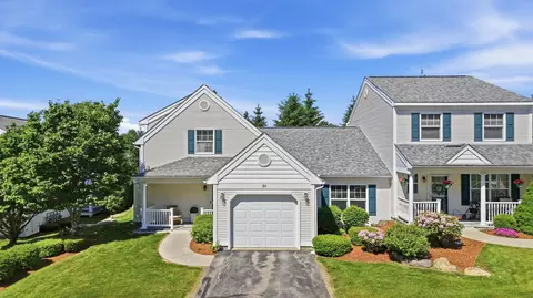 4 Bow Center Rd #B4, Bow, NH 03304