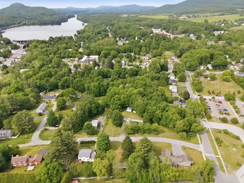 10 Baker Ln, Milton, VT 05468 photo 2