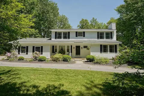 47 Greatstone Dr, Merrimack, NH 03054
