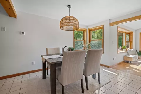 Dining - 7 Wilson Rd, Windham, NH 03087 photo 3 of 4