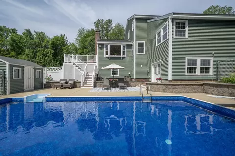 Exterior - 7 Wilson Rd, Windham, NH 03087 photo 8 of 11