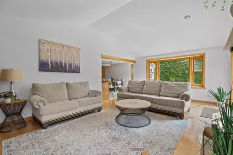 Living - 7 Wilson Rd, Windham, NH 03087 photo 3 of 4