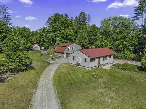 35 Tyler Rd, Hopkinton, NH 03229