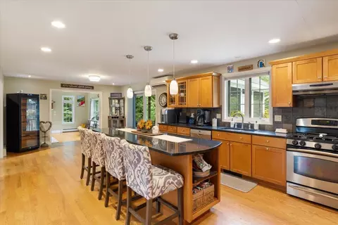 Kitchen - 4 Dunnmoore Dr, Bow, NH 03304 photo 2 of 3