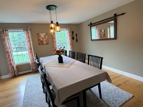 Dining - 4 Dunnmoore Dr, Bow, NH 03304 photo 5 of 5