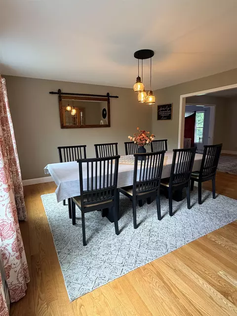 Dining - 4 Dunnmoore Dr, Bow, NH 03304 photo 2 of 5