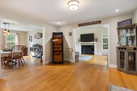 Entry Way - 4 Dunnmoore Dr, Bow, NH 03304 photo 3 of 5