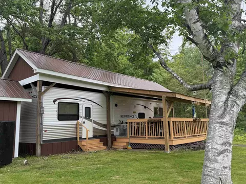 111 Acton Pl, Royalton, VT 05068