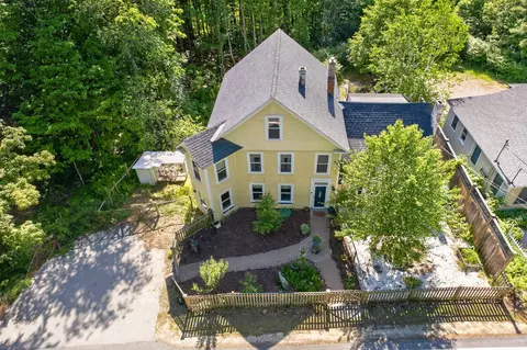 17 Forest Rd, Hancock, NH 03449
