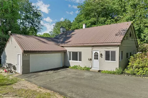 3 Carter Rd, Merrimack, NH 03054