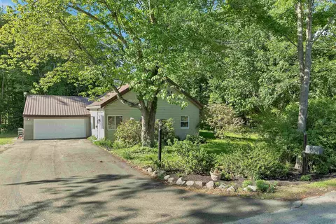 3 Carter Rd, Merrimack, NH 03054