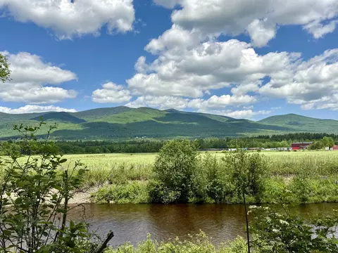 205 Whipple Rd, Jefferson, NH 03583