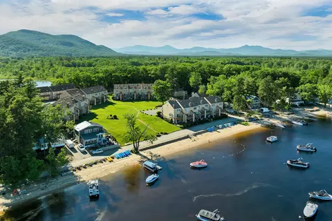 50 Patch Pond Rd #14, Ossipee, NH 03814