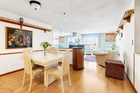 Dining - 493 Ocean Blvd #30, Hampton, NH 03842 photo 1 of 2