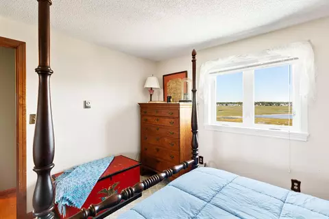Bedroom - 493 Ocean Blvd #30, Hampton, NH 03842 photo 4 of 4