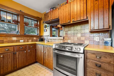Kitchen - 259 Mill Rd, Hampton, NH 03842 photo 1 of 3