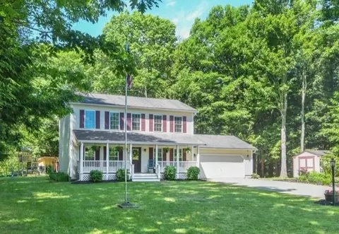 99 Overlake Dr, Milton, VT 05468