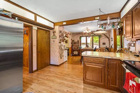 Kitchen - 14 Broadway Ave, Gorham, NH 03581 photo 2 of 4