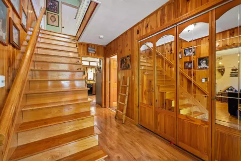 Entry Way - 14 Broadway Ave, Gorham, NH 03581 photo 2 of 4