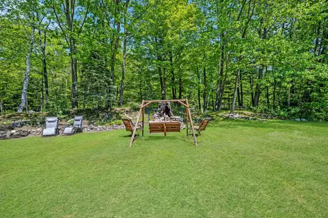 Exterior - 14 Broadway Ave, Gorham, NH 03581 photo 13 of 18
