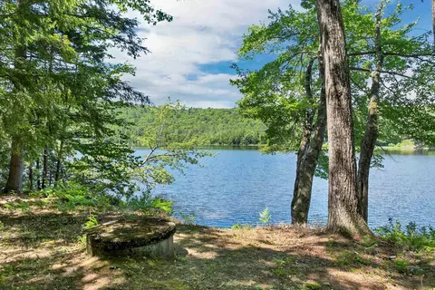 View/Area - 309 Stocker Pond Rd, Grantham, NH 03753 photo 1 of 2