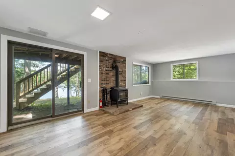 Living - 309 Stocker Pond Rd, Grantham, NH 03753 photo 4 of 7