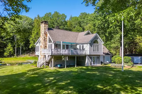 157 Old Sawmill Rd, Londonderry, VT 05148